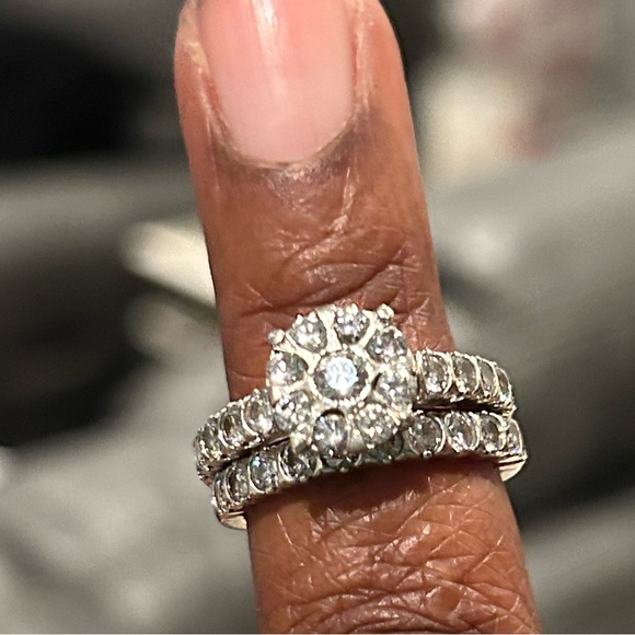 Kay Jeweler diamond Engagement ring and wedding band white gold - Picture 4 of 6